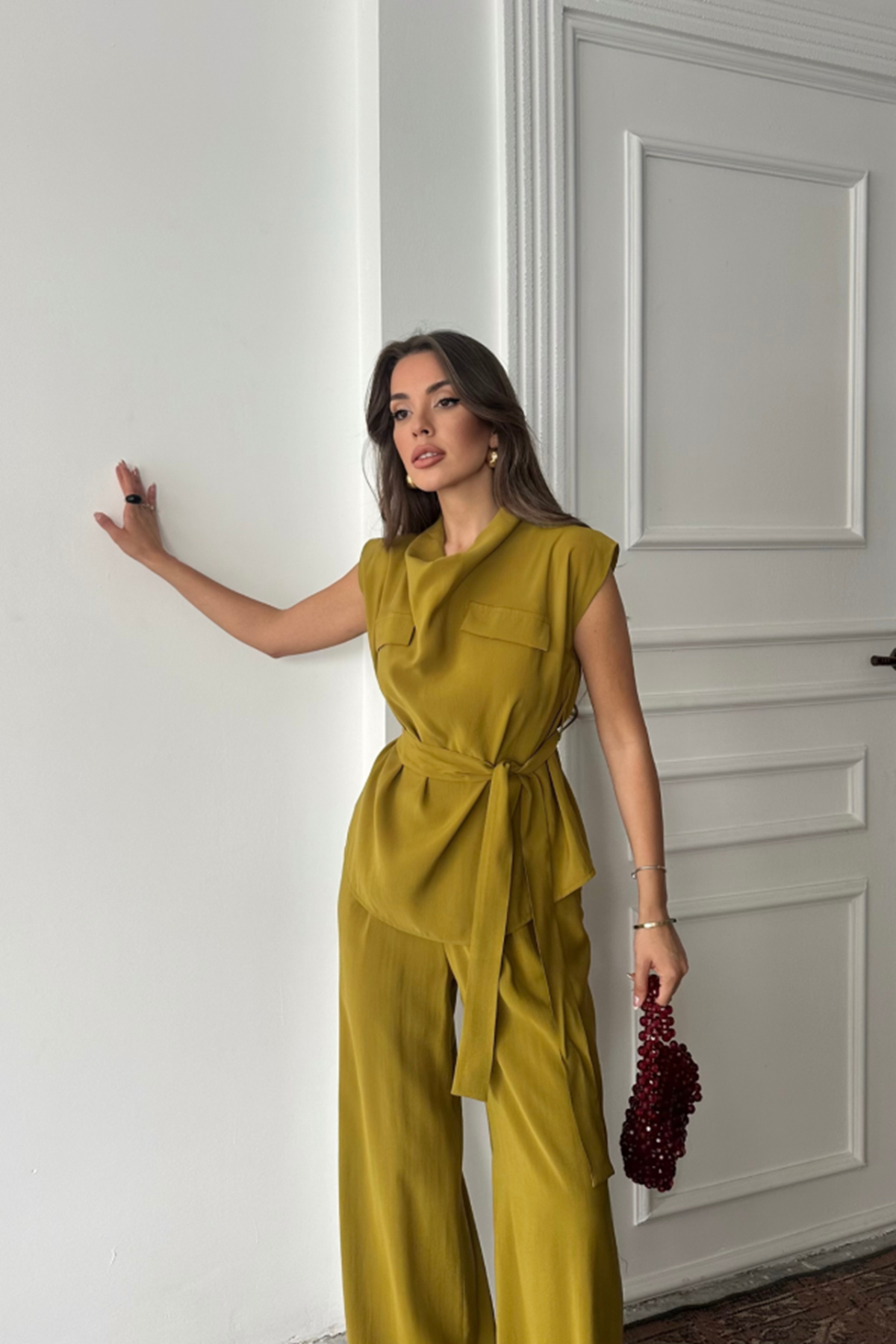 TENCEL MODAL KOLSUZ BLUZ KAPALI CEP DETAYLI DÖKÜMLÜ - PANTOLON TAKIM - Yağ Yeşili