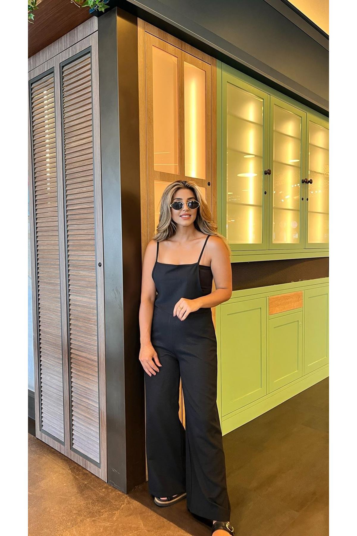 Kadın Askılı Yandan Fermuarlı Geniş Paçalı Valencia Tulum