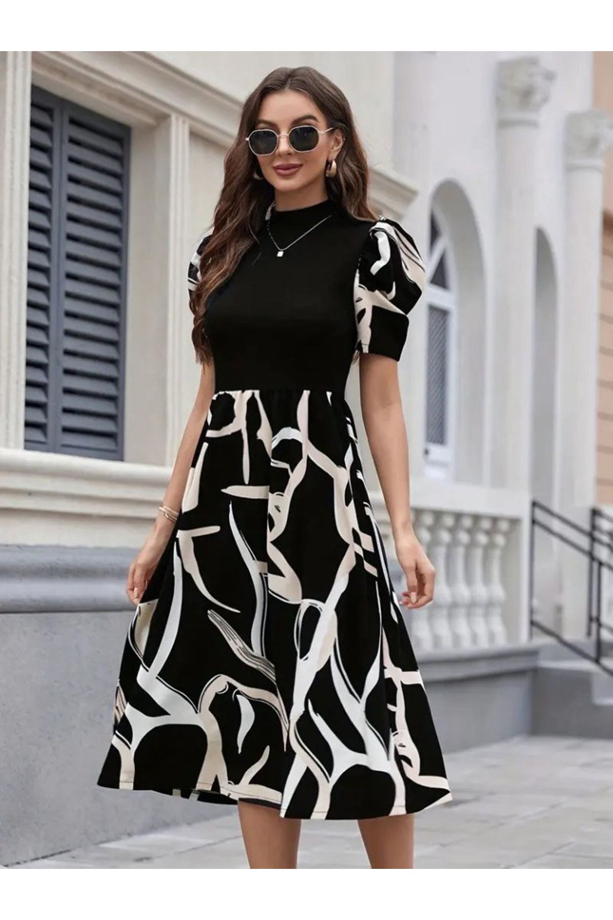 Kadın Kısa Kollu Yarı Balıkçı Yaka üst Viskon Alt Desenli Dokuma Midi Elbise