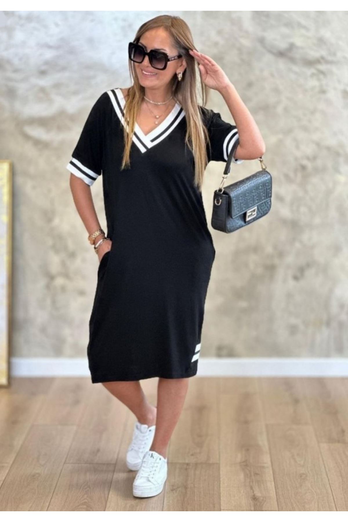 Kadın Kısa Kollu V Yaka Ribana Detaylı Cepli Dizüstü Viskon Elbise