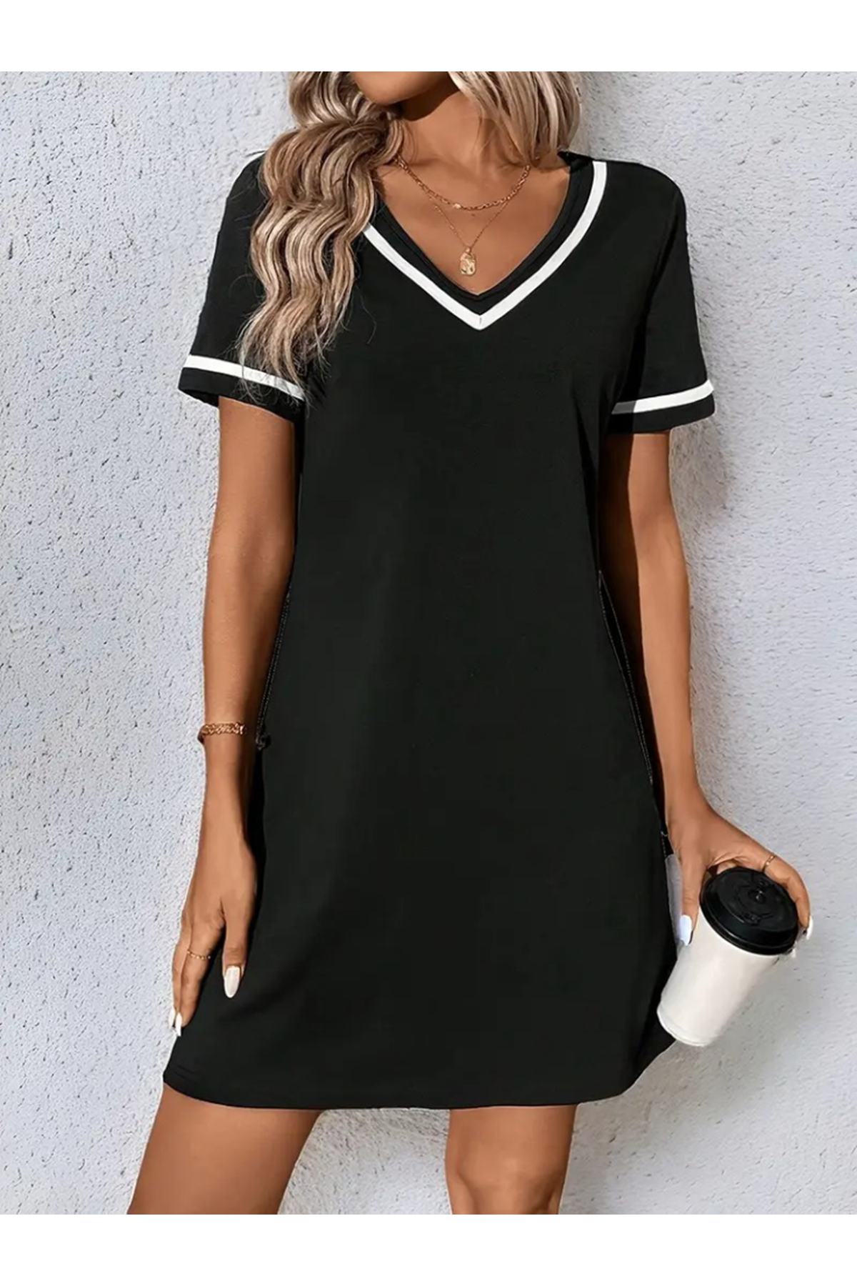 Kadın Kısa Kollu V çizgili Yakalı Kısa Viskon Elbise