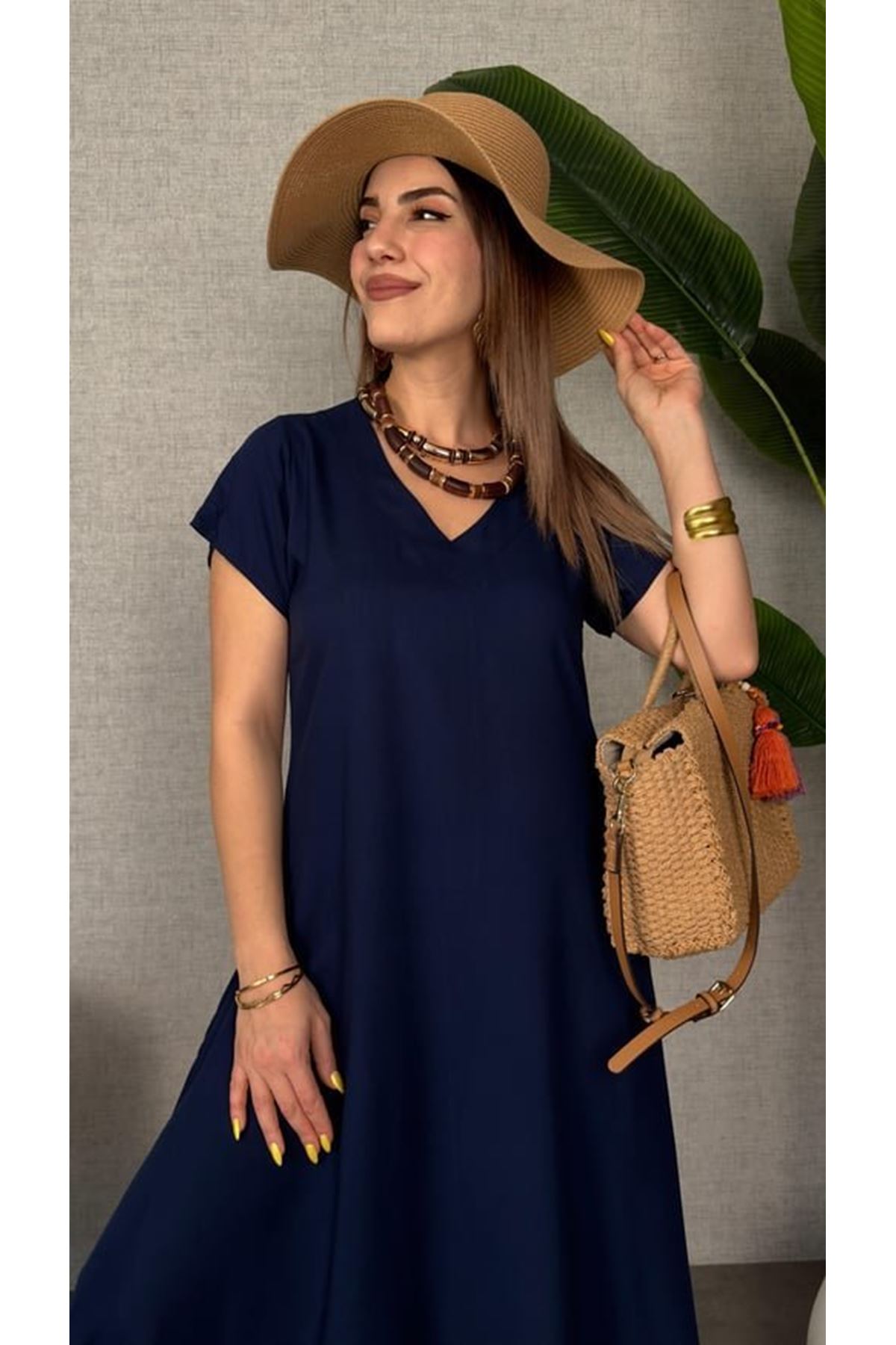 Kadın Kısa Kollu V Yaka Salaş Maxi Boy Elbise