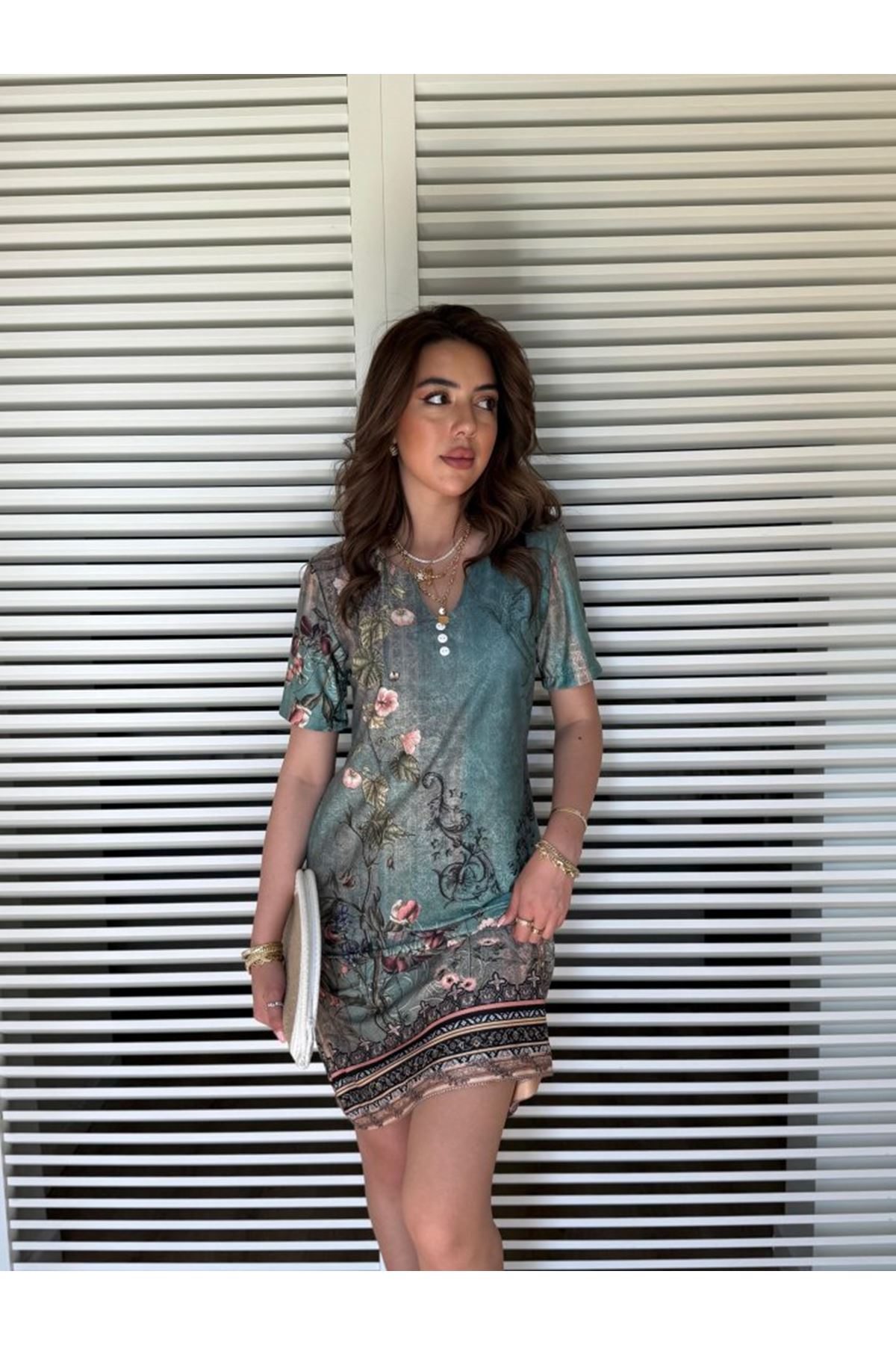 Kadın Kısa Kollu V Yakalı çiçek Baskılı Midi Süprem Elbise