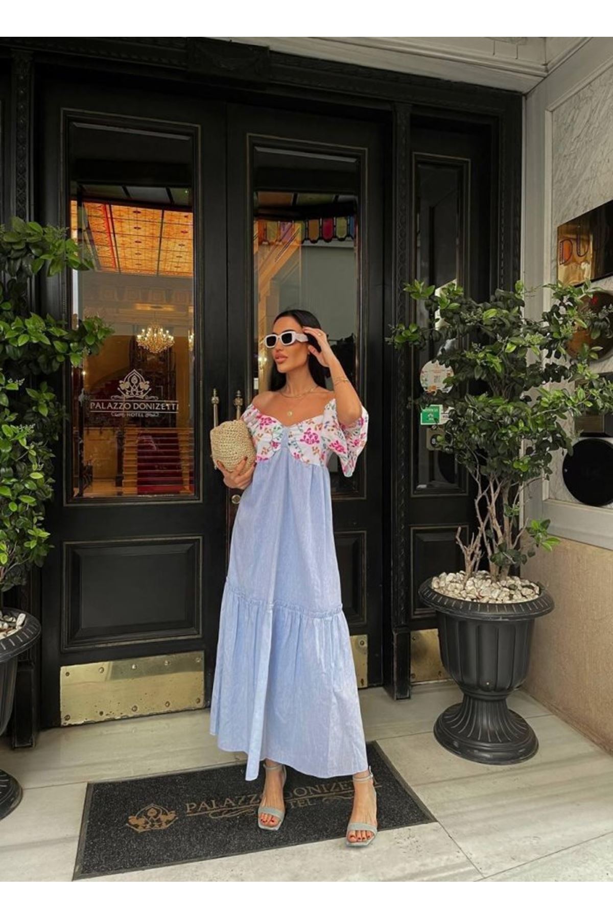 RENKLİ NAKIŞ DESENLİ ELBİSE - Mavi