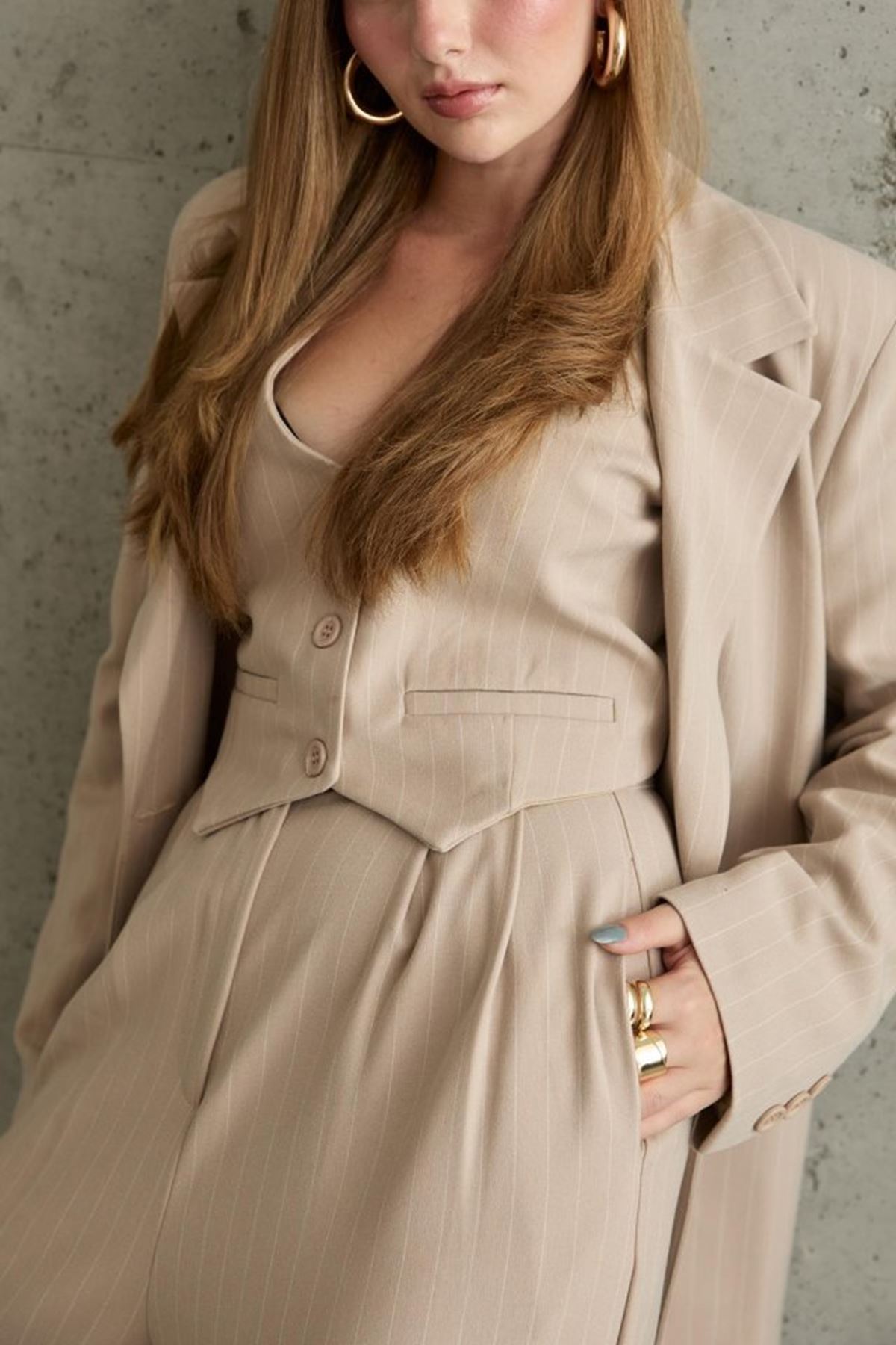 Bej Çizgili Ceket - Yelek Ve Pantolon Takım