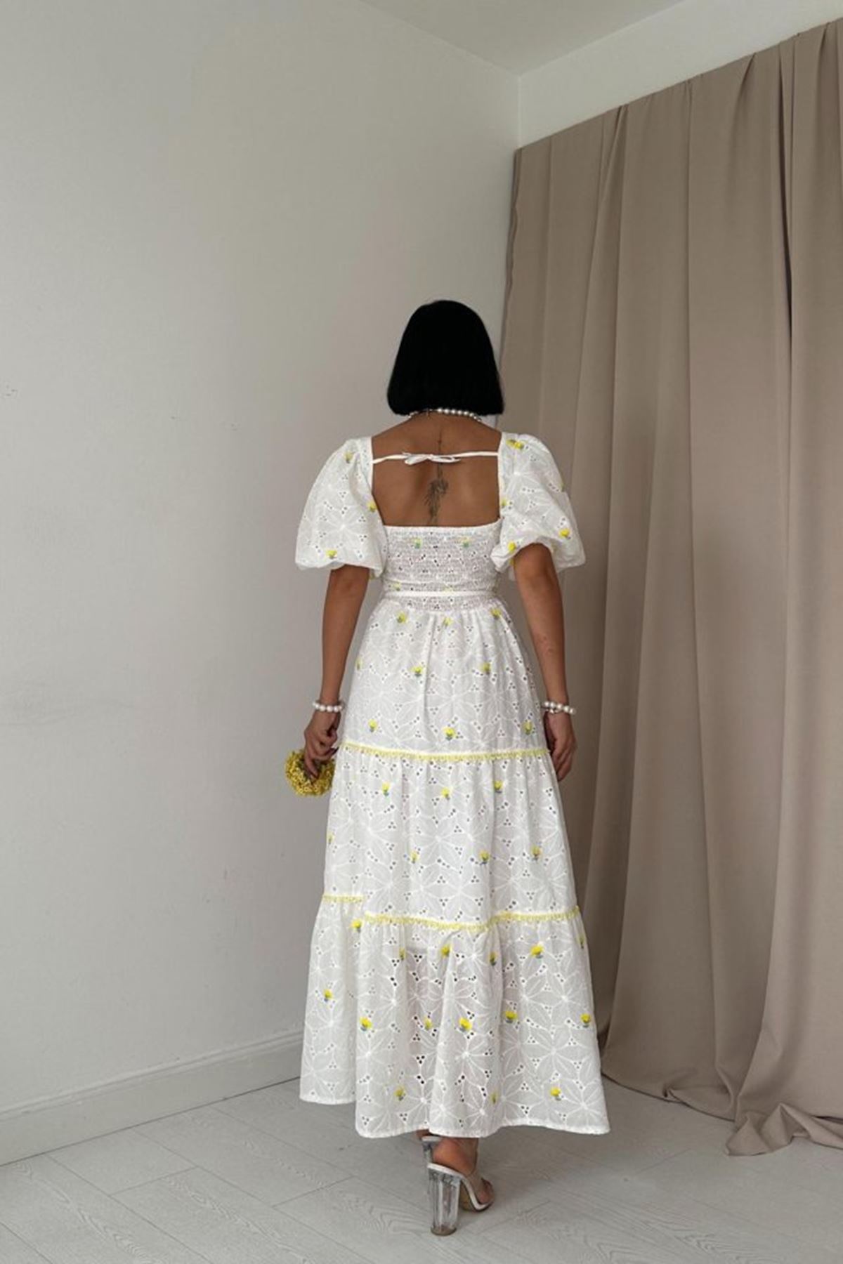 Sarı Dantel Detaylı Brode Elbise