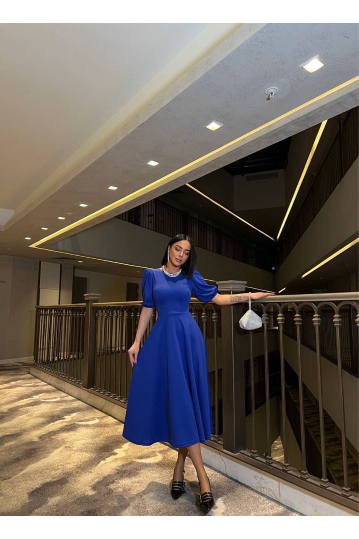 Kadın Bisiklet Yaka Kısa Kol Lastik Detay Uzun Elbise