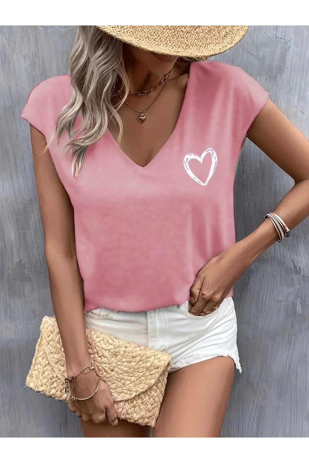 Kadın Kısa Kollu V Yakalı Kalp Baskılı Viskon Bluz