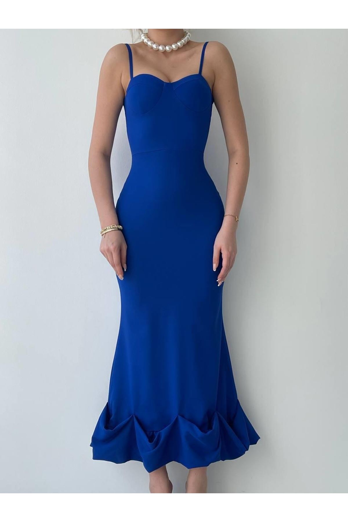 Dominic Eteği Büzgülü Midi Boy Elbise