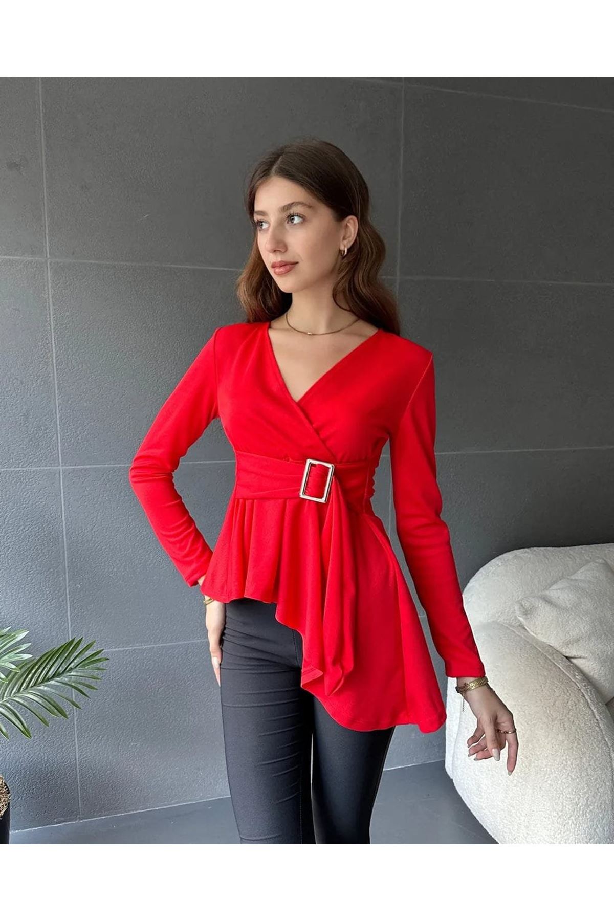 Kadın Kruvaze Yaka Kemer Detay Asimetrik Kesim Bluz