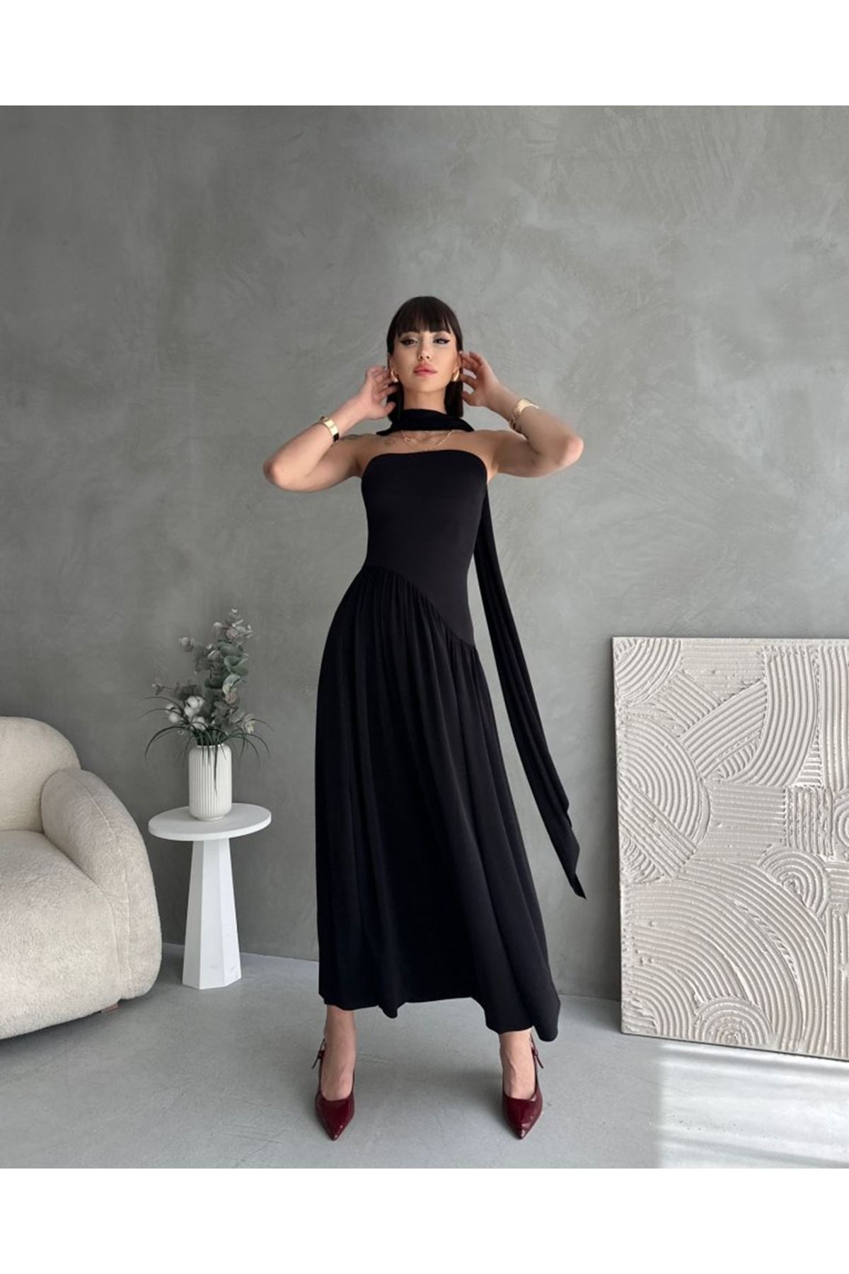 Kadınboğaz Kolsuz Maxi Boy Kalem Elbise