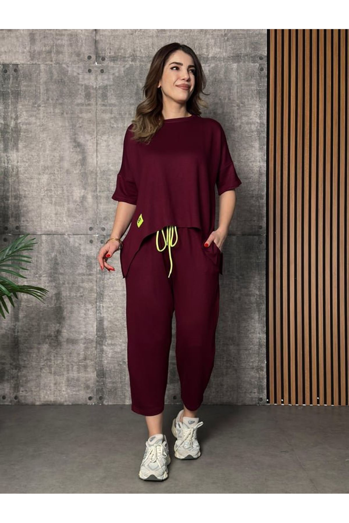 Kadın Kısa Kollu Bisiklet Yaka Viskon Iki Iplik Bluz Ve Pantolon Ikili Takım