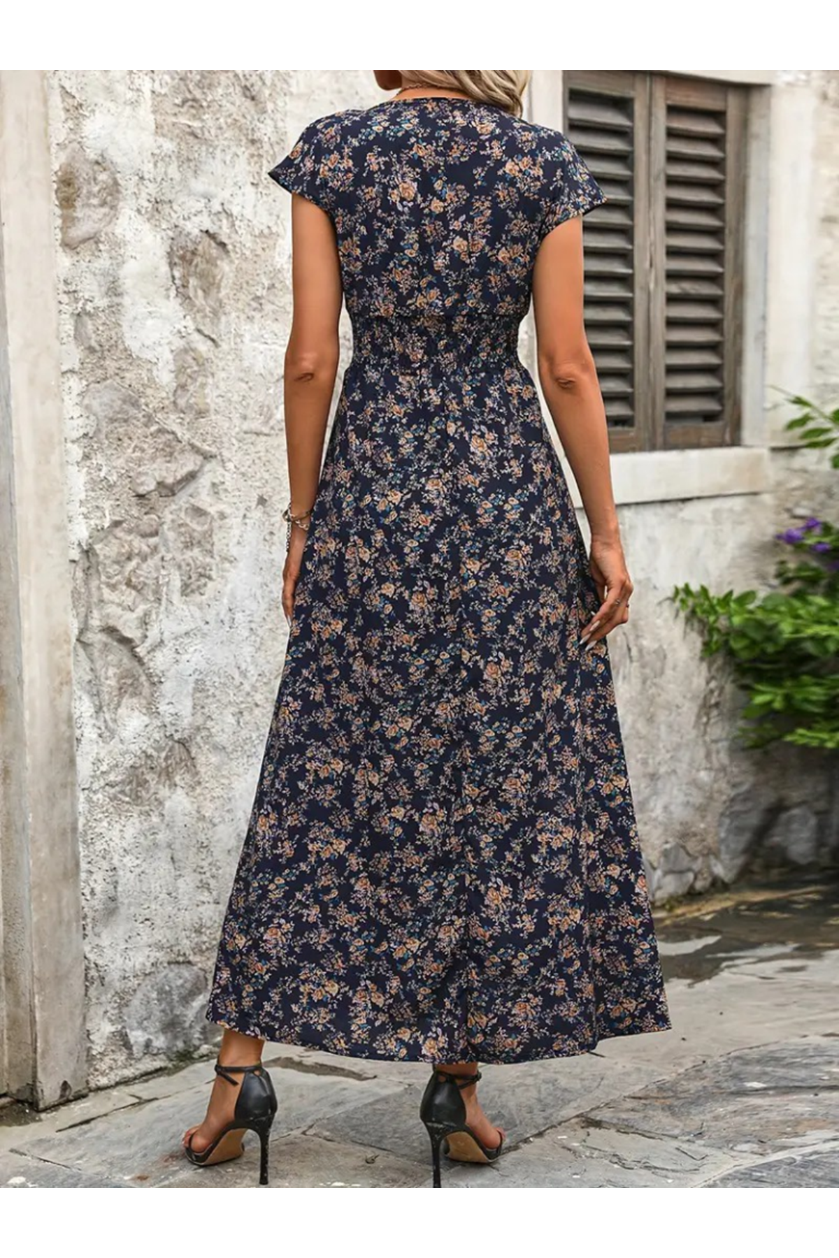 Kadın Kısa Kollu Kruvaze Yakalı çiçek Desenli Belden Lastikli Süprem Uzun Elbise