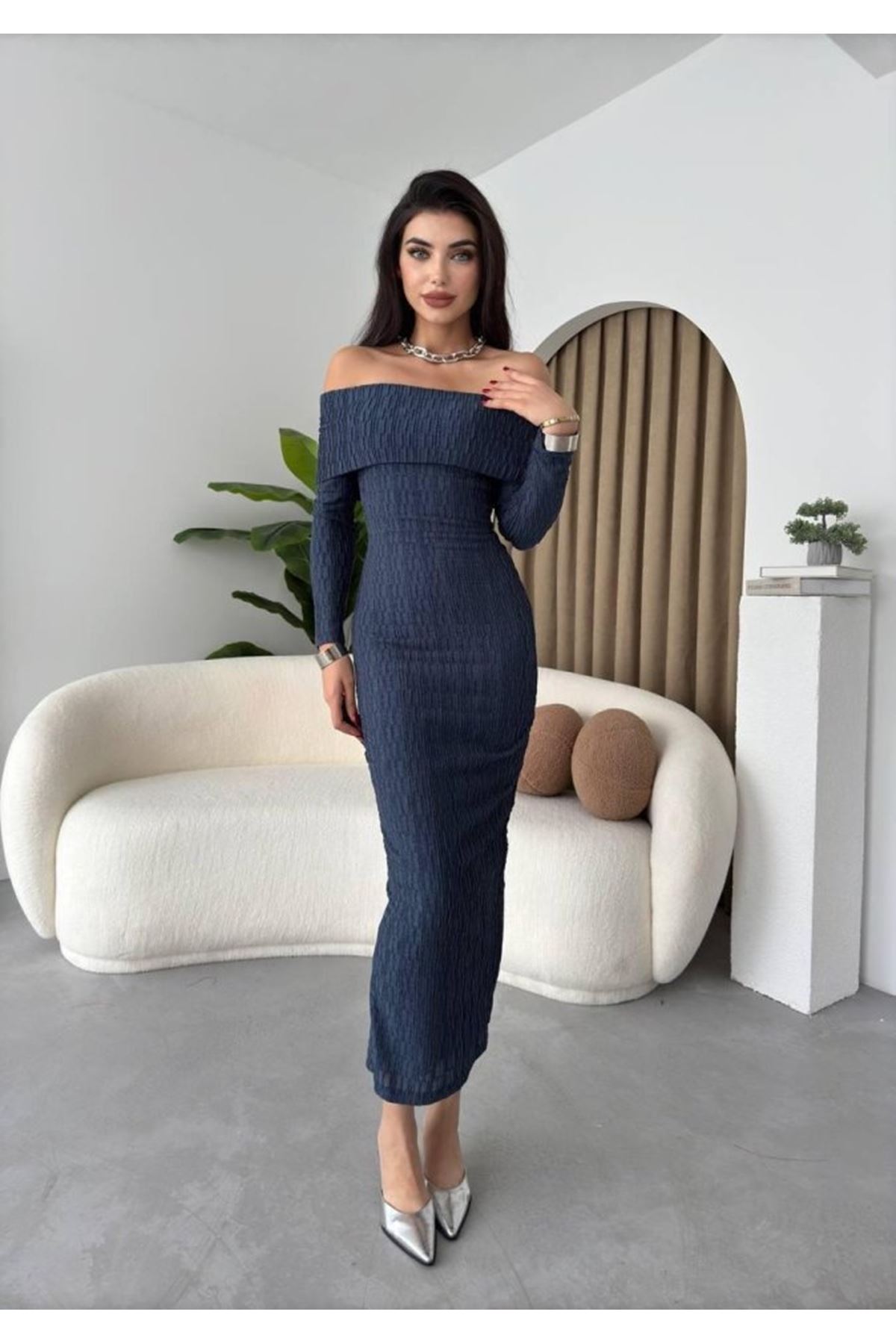 Ovieda Madonna Yaka Elbise