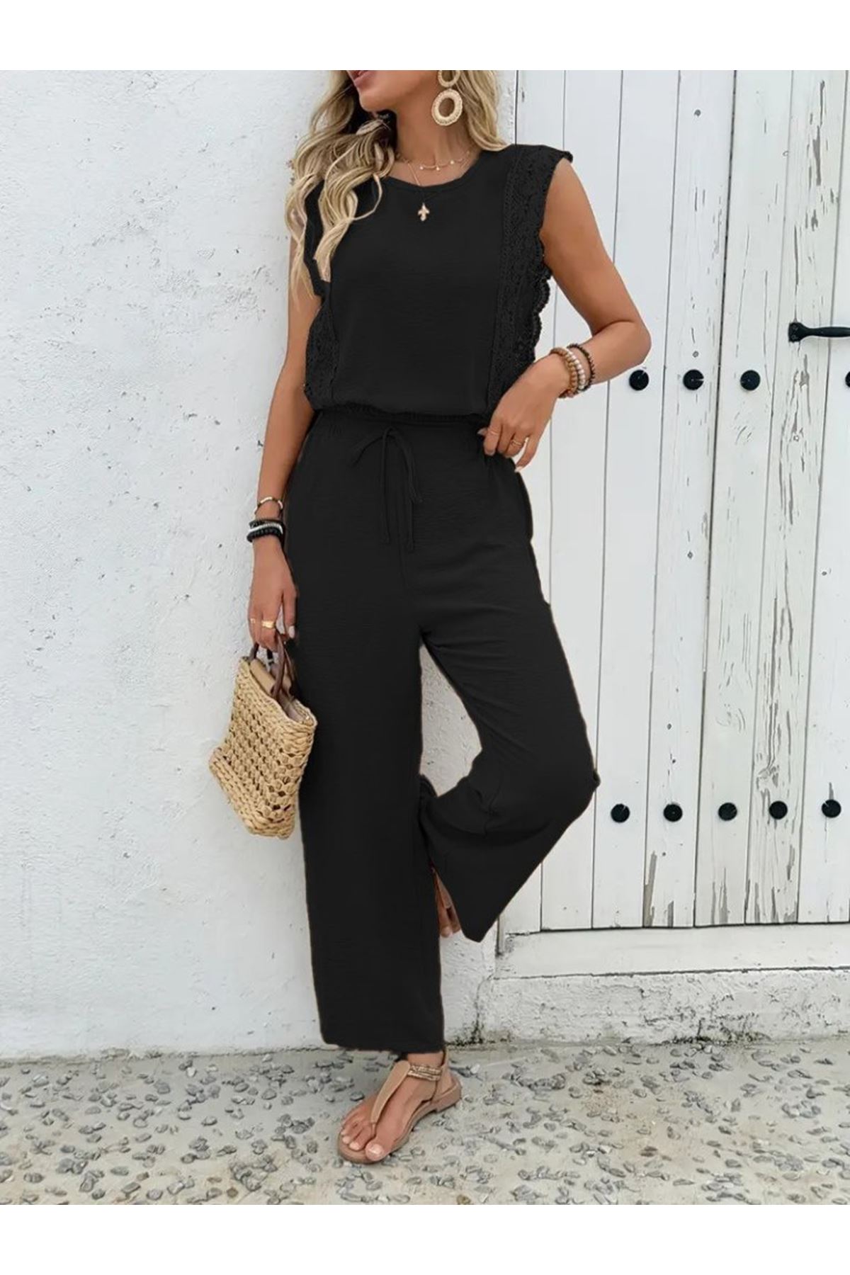 Kadın Kolsuz Bisiklet Yaka Aerobin Bluz Ve Bağcıklı Pantolon