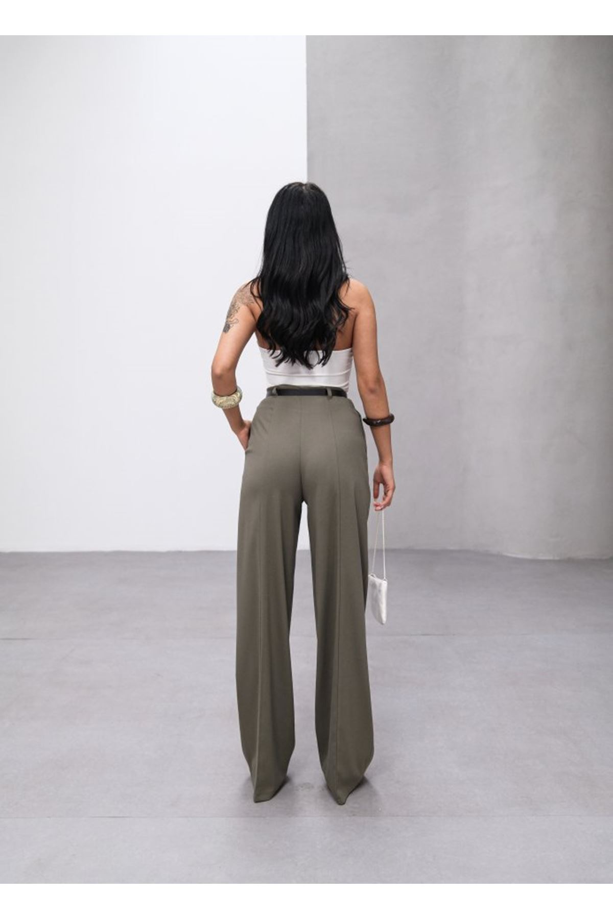 Poly Viscose Yüksek Bel Kemerli̇ Ve Dökümlü Palazzo Pantolon (Kemer Dahi̇l)