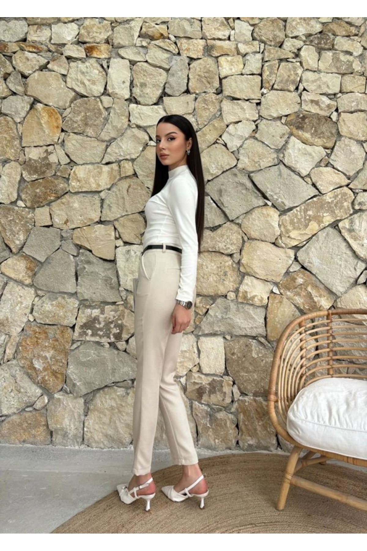 Kadın Yüksek Bel Dar Paça Kemer Dahil Kumaş Pantolon