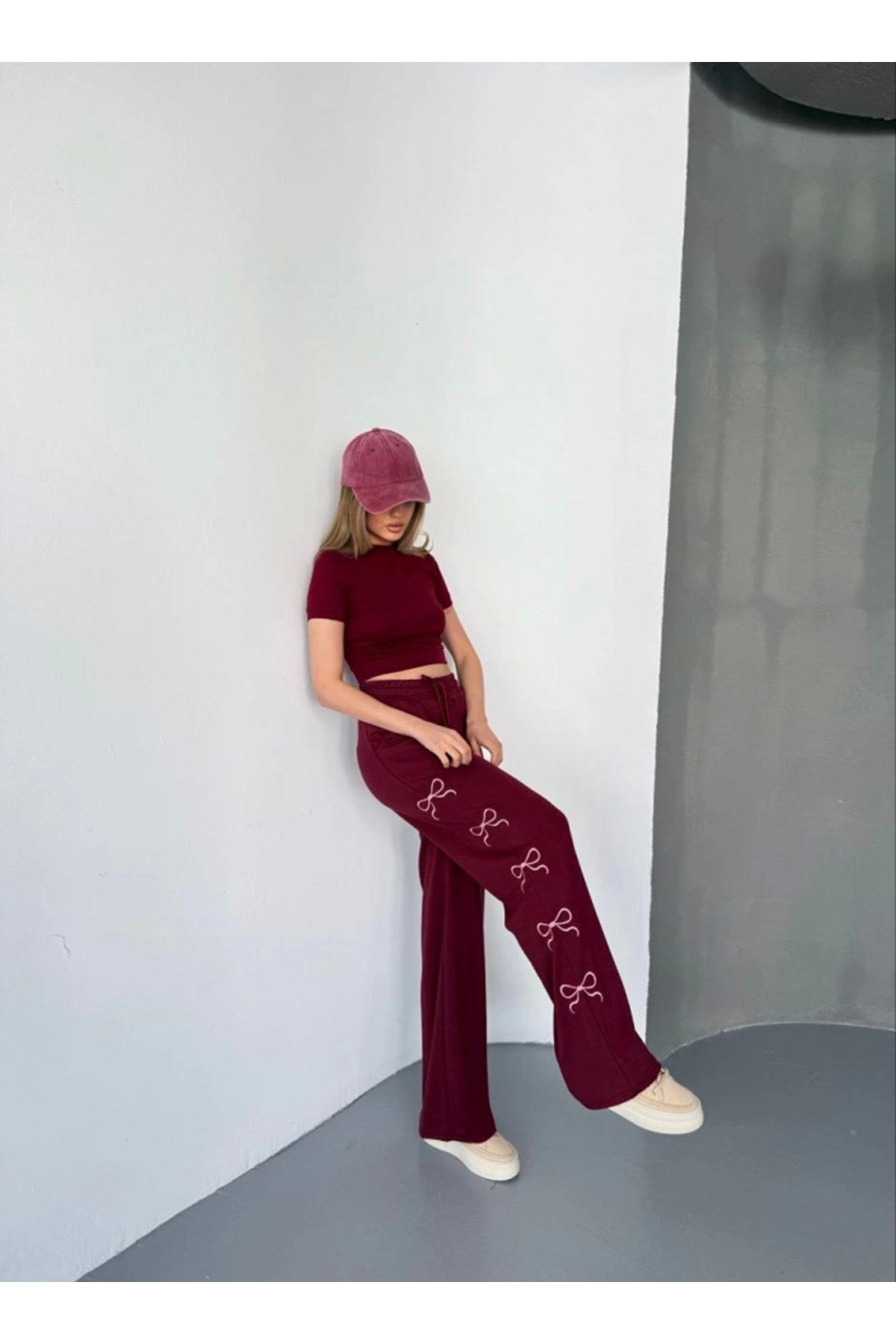 Osy Modal Yumuşak Dokulu Kumaş Nakış Işlemeli Rahat Bol Paça Eşofman Pantalon - Bordo