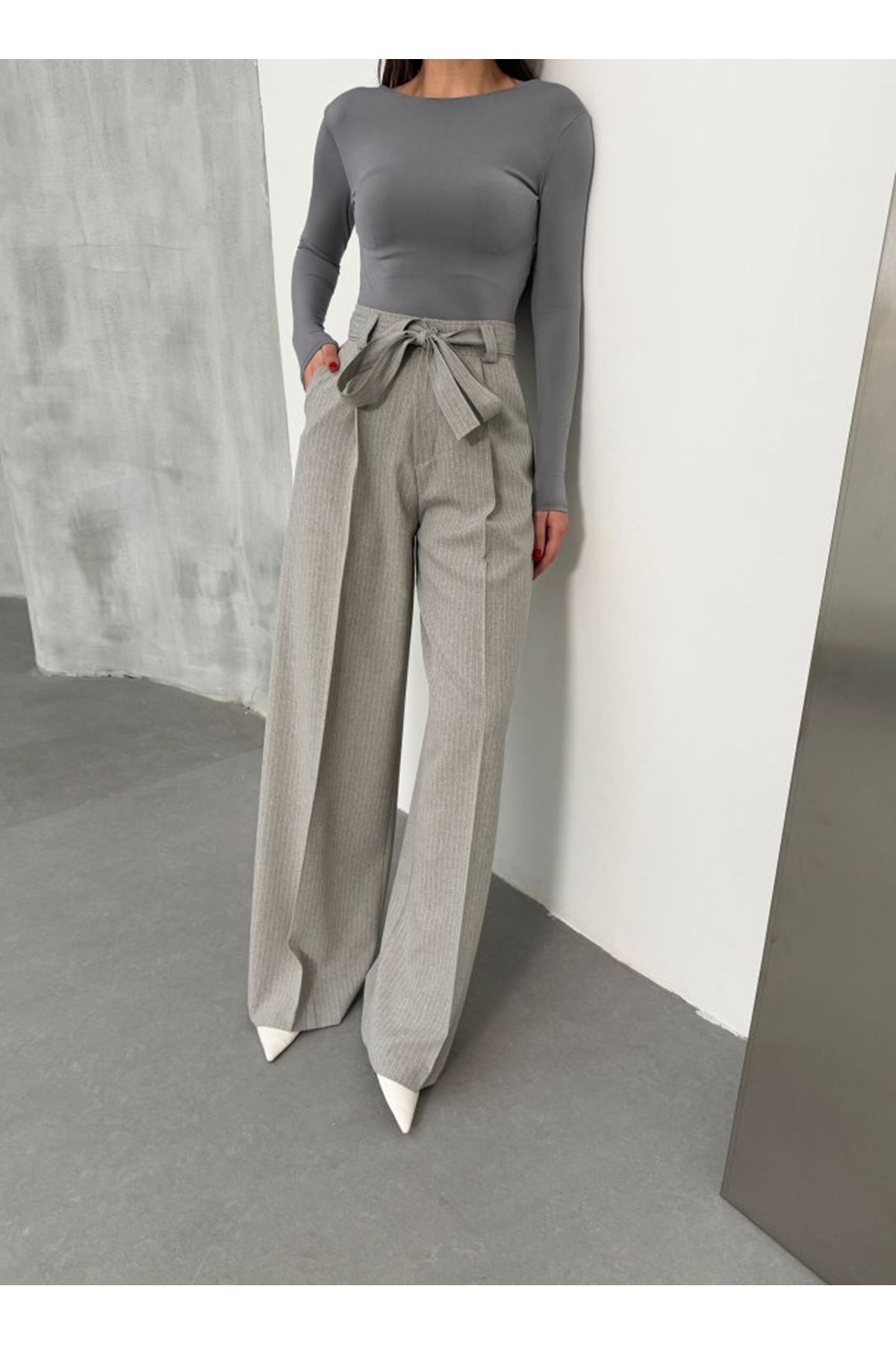 Sante Çi̇zgi̇li̇ Bel Kuşakli Palazzo Pantolon