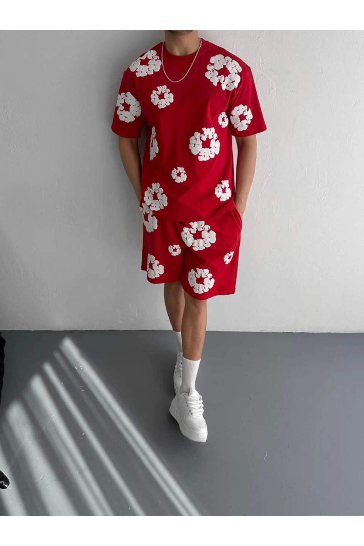 İki İplik Kumaş Baskılı T-shirt Şortlu Takım- Kırmızı