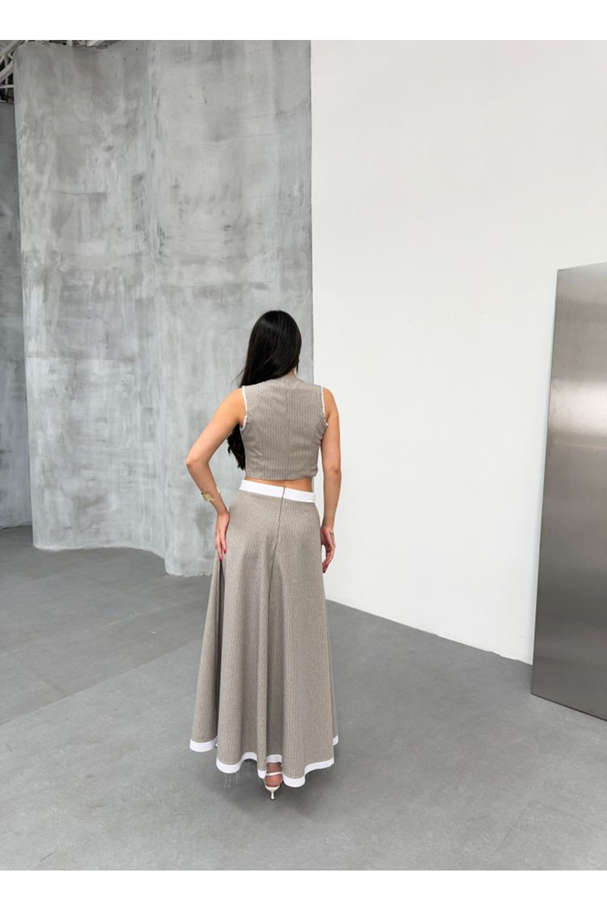 Gi̇o Çi̇zgi̇li̇ Garni̇li̇ Mi̇di̇ Etek Yelek Takim