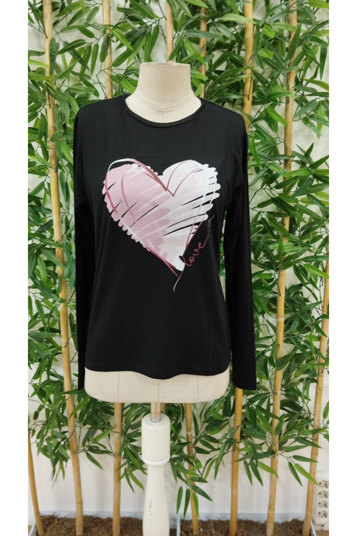 Kadın Uzun Kollu Bisiklet Yaka Kalp Desenli Viskon Bluz