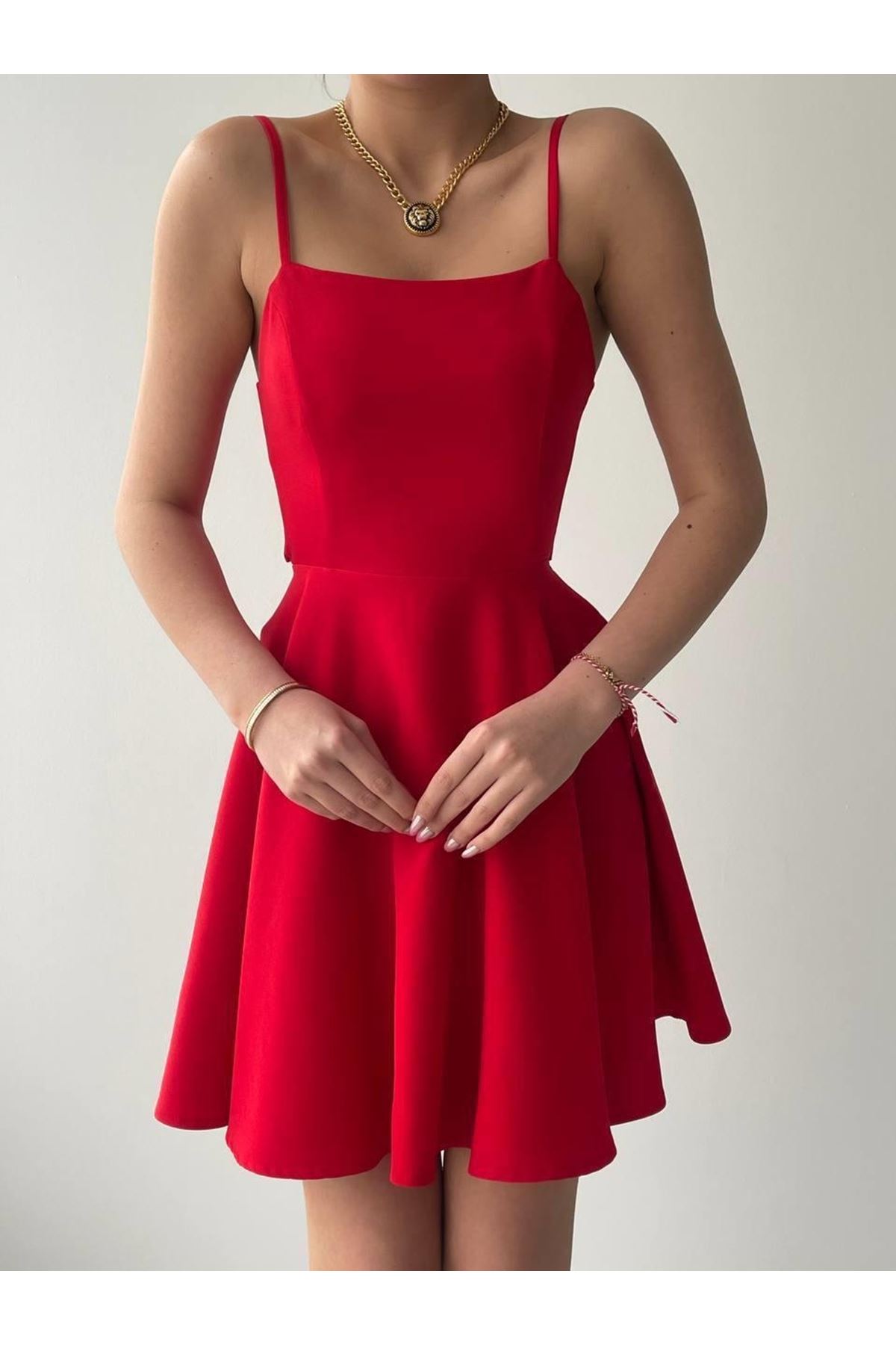 Pole İp Askılı Elbise