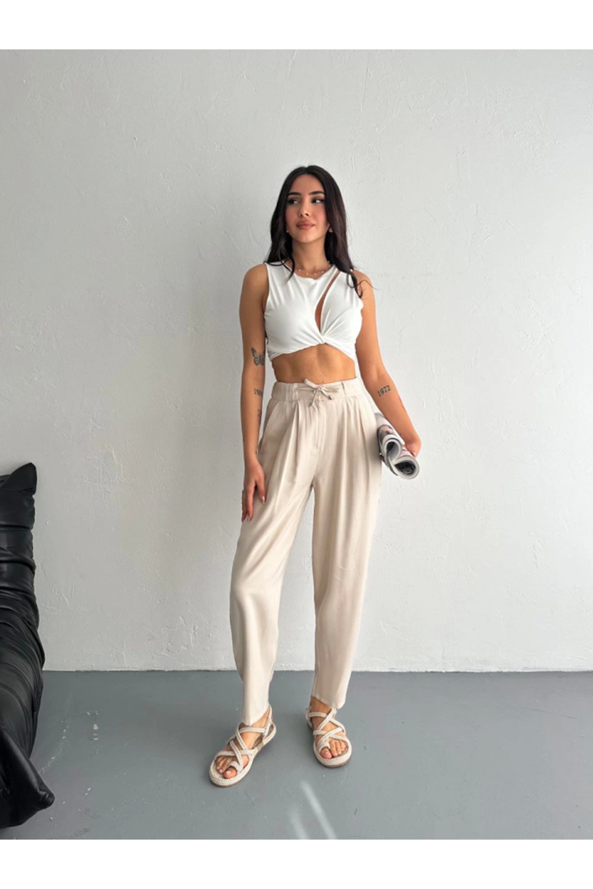 Yüksel Bel Rahat Paça Pantalon - Kırık Beyaz