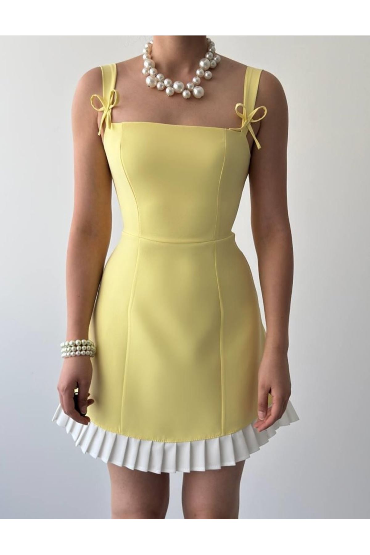 Steel Fiyonk Detay Elbise