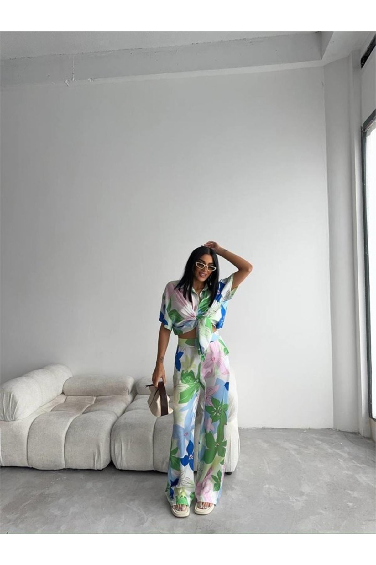 YEŞİL BÜYÜK ÇİÇEK DESEN SATEN GÖMLEK-PANTOLON TAKIM - Yeşil