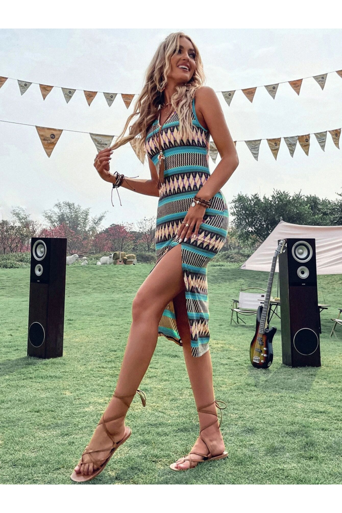 Kadın çok Renkli Yırtmaçlı Dizde Süprem Elbise