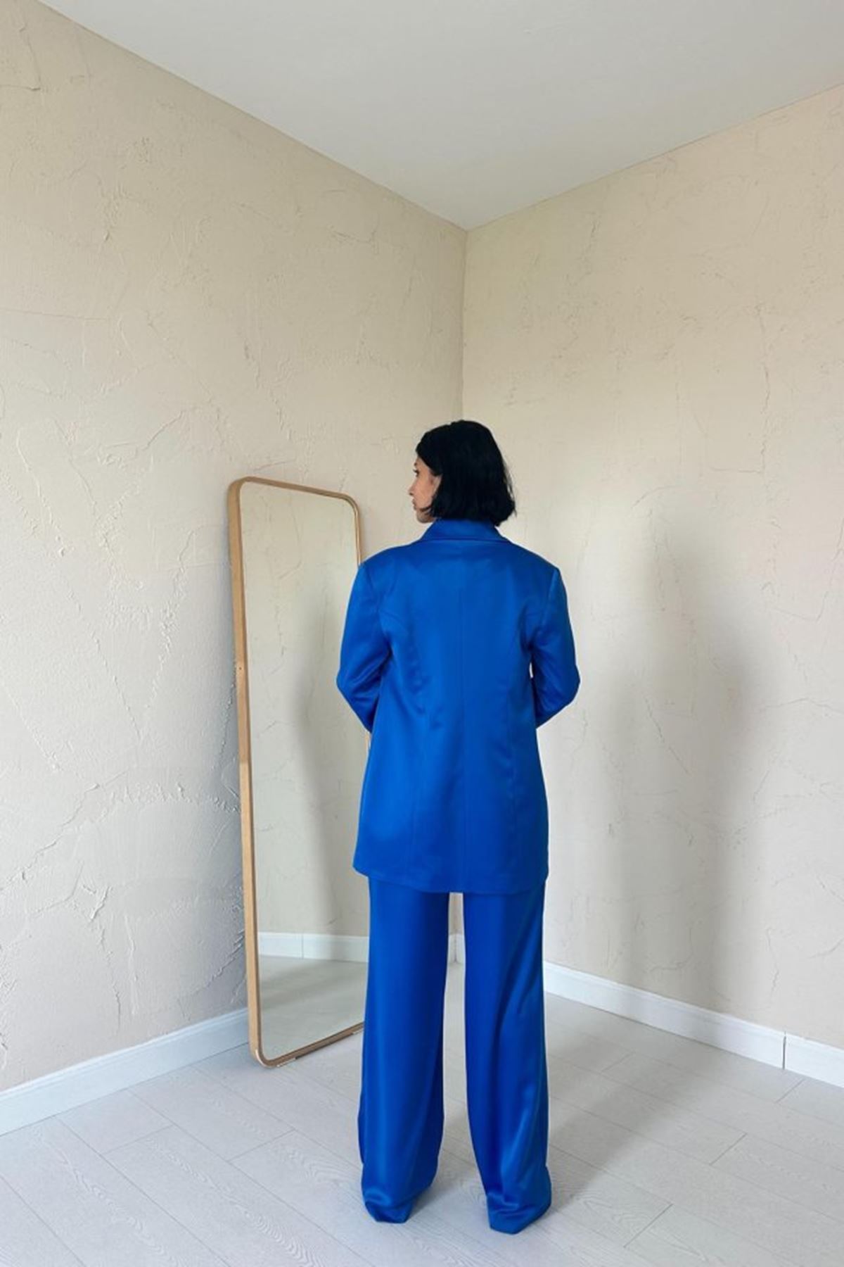 Mavi Saten Ceket Ve Pantolon Takım