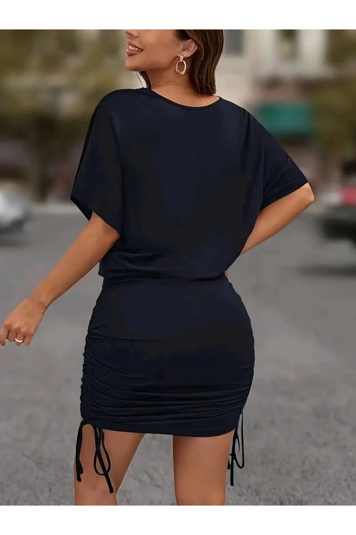 Kadın Kısa Kollu Bisiklet Yaka Yanlardan Büzgülü Kısa Viskon Elbise