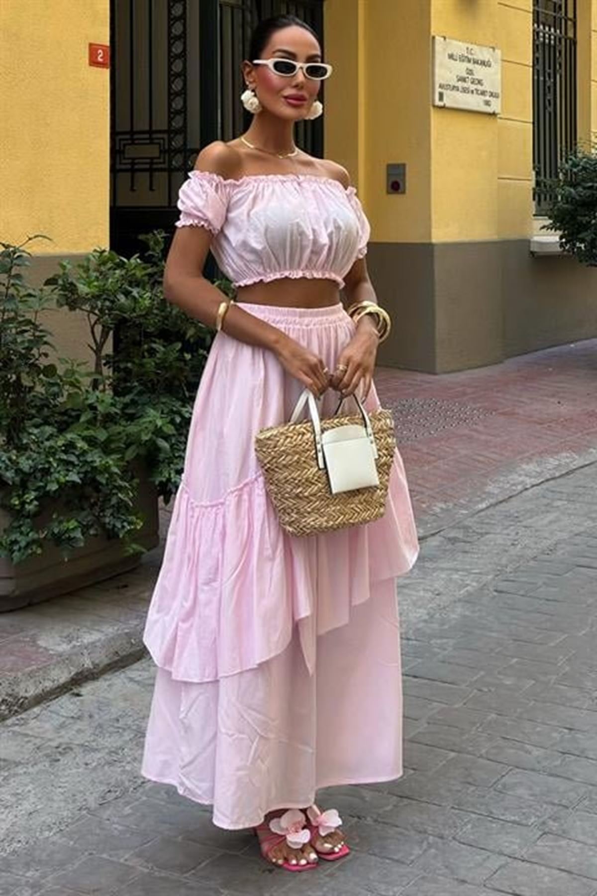 Büzgülü Crop Kat Detaylı Fırfır Etekli Takım 10196