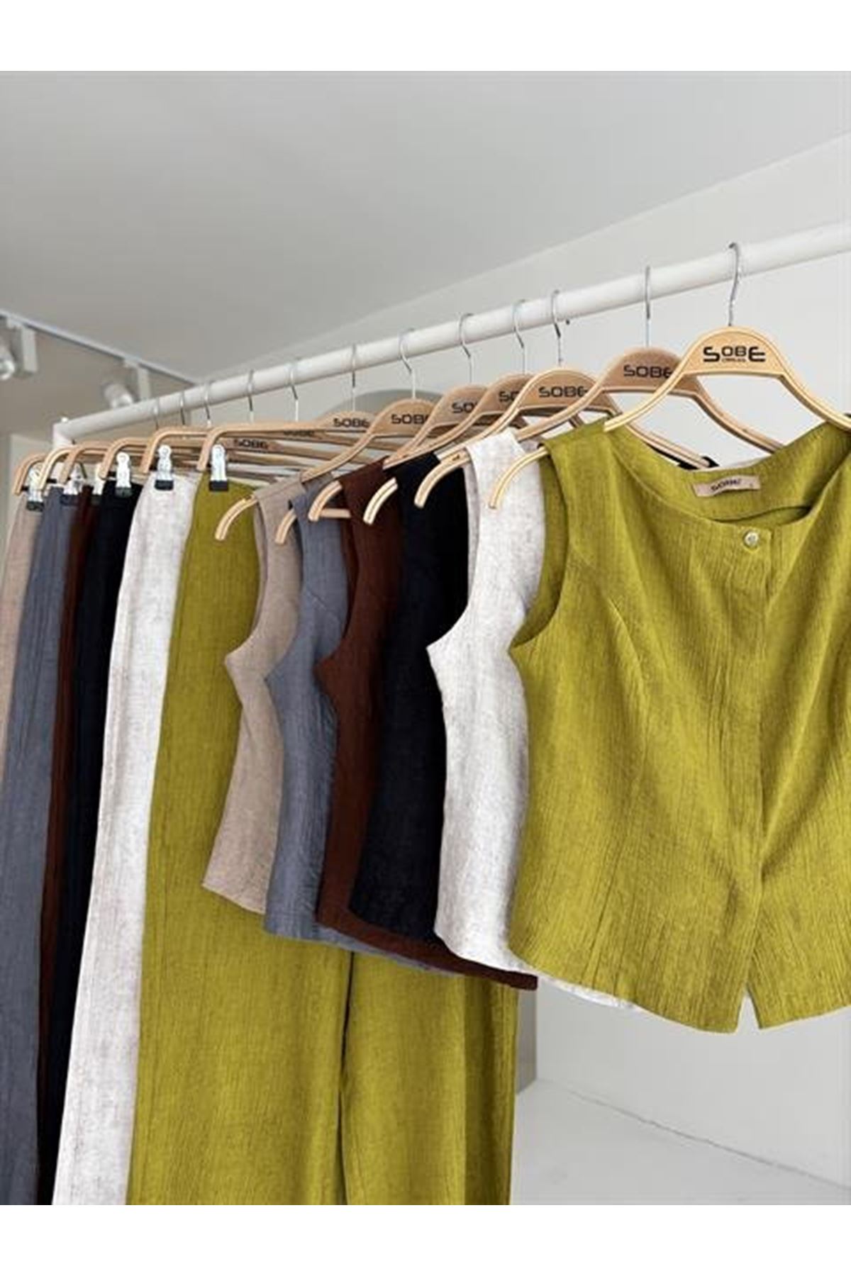 Sıfır Kollu Bluz Batik Desenli Pantolon İkili Takım 10181-08