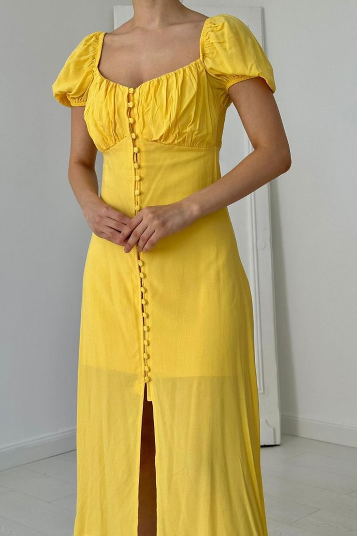 Sarı Prenses Yaka Elbise