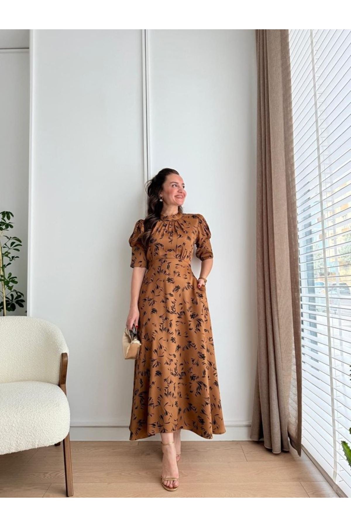 Moccah Yakası Bağlama Detaylı Elbise