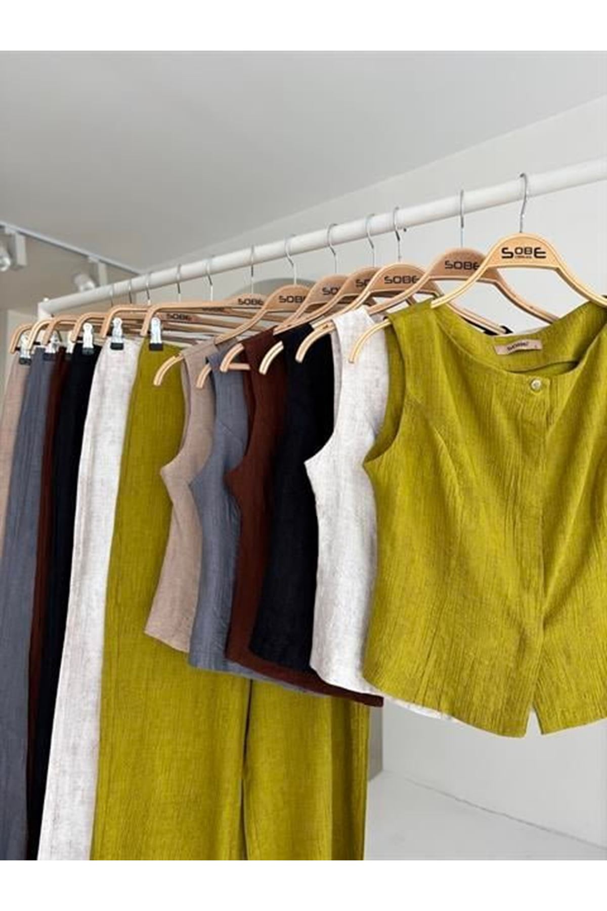 Sıfır Kollu Bluz Batik Desenli Pantolon İkili Takım 10181-08