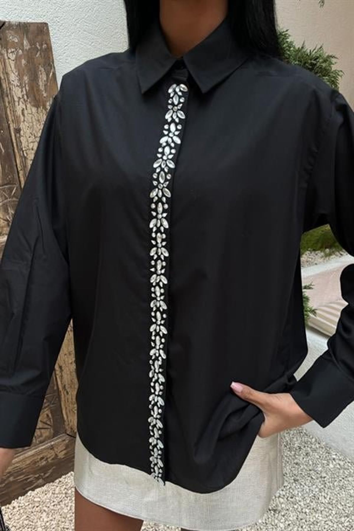 Önü Şerit Taşlı Gömlek 3448