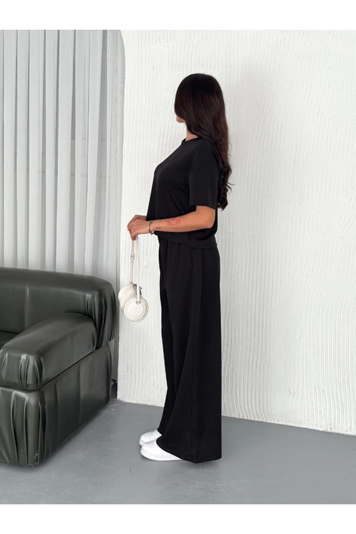 Osy Modal Yumuşak Dokulu Kumaş Bisiklet Yaka T-shirt Bol Paça Pantalon Ikili Takım -Siyah