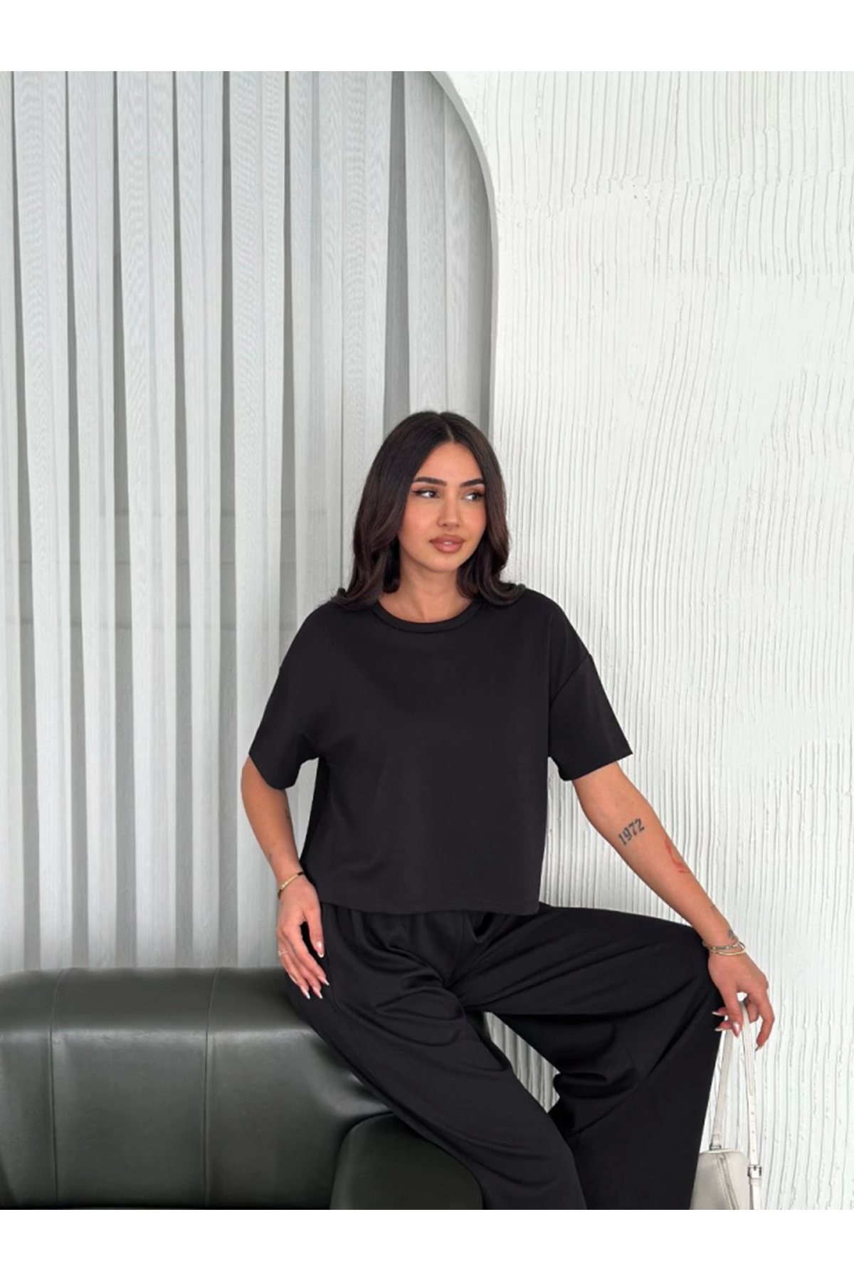 Osy Modal Yumuşak Dokulu Kumaş Bisiklet Yaka T-shirt Bol Paça Pantalon Ikili Takım -Siyah