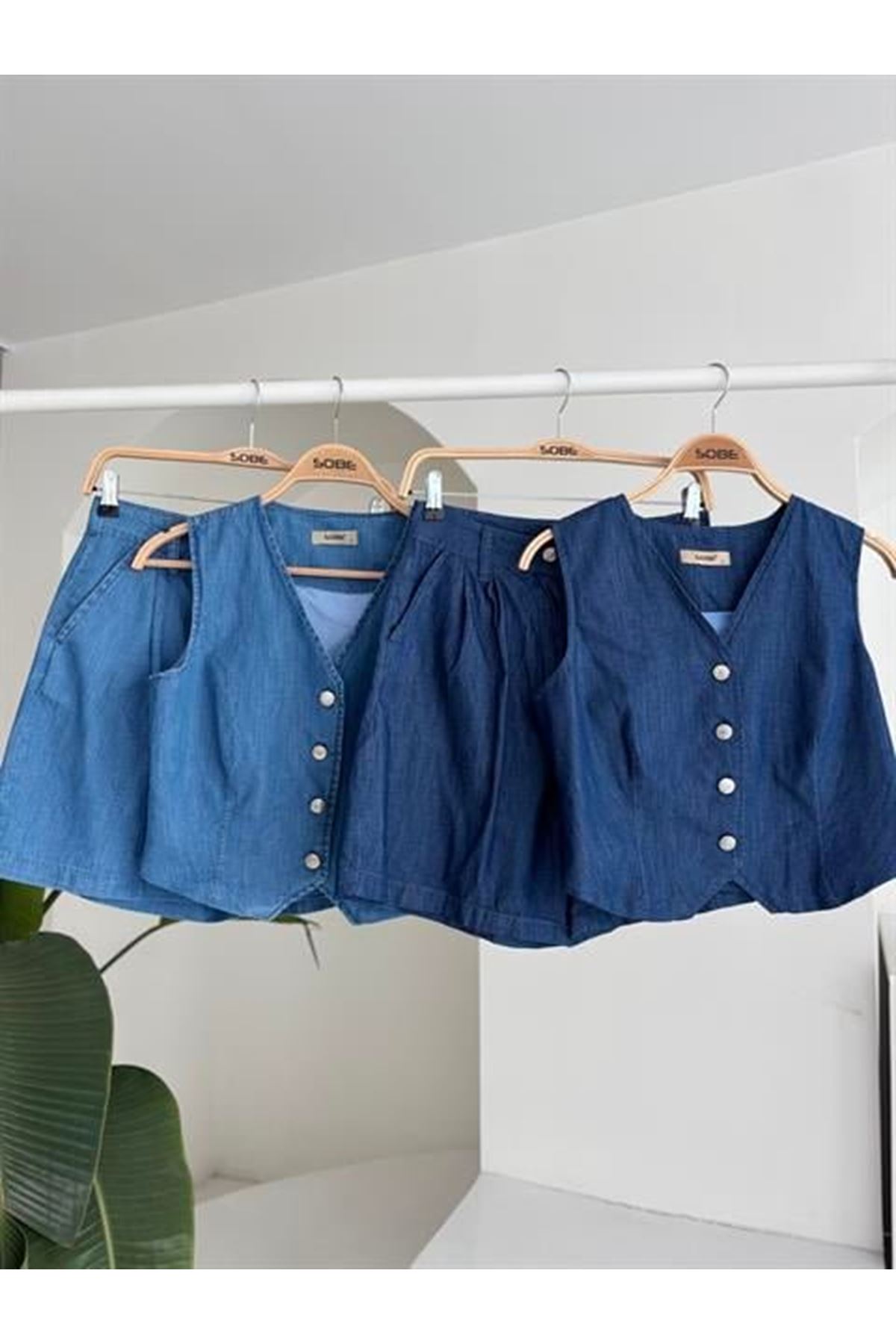 Gümüş Düğmeli Yelek Ve Şort Tensel Takım 10174