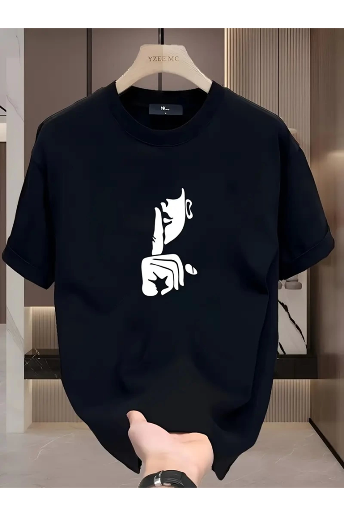 Rahat Bisiklet Yaka Tişört, Yaratıcı Karikatür Baskı - Yumuşak Polyester, Her Mevsim Giyilebilir- Siyah