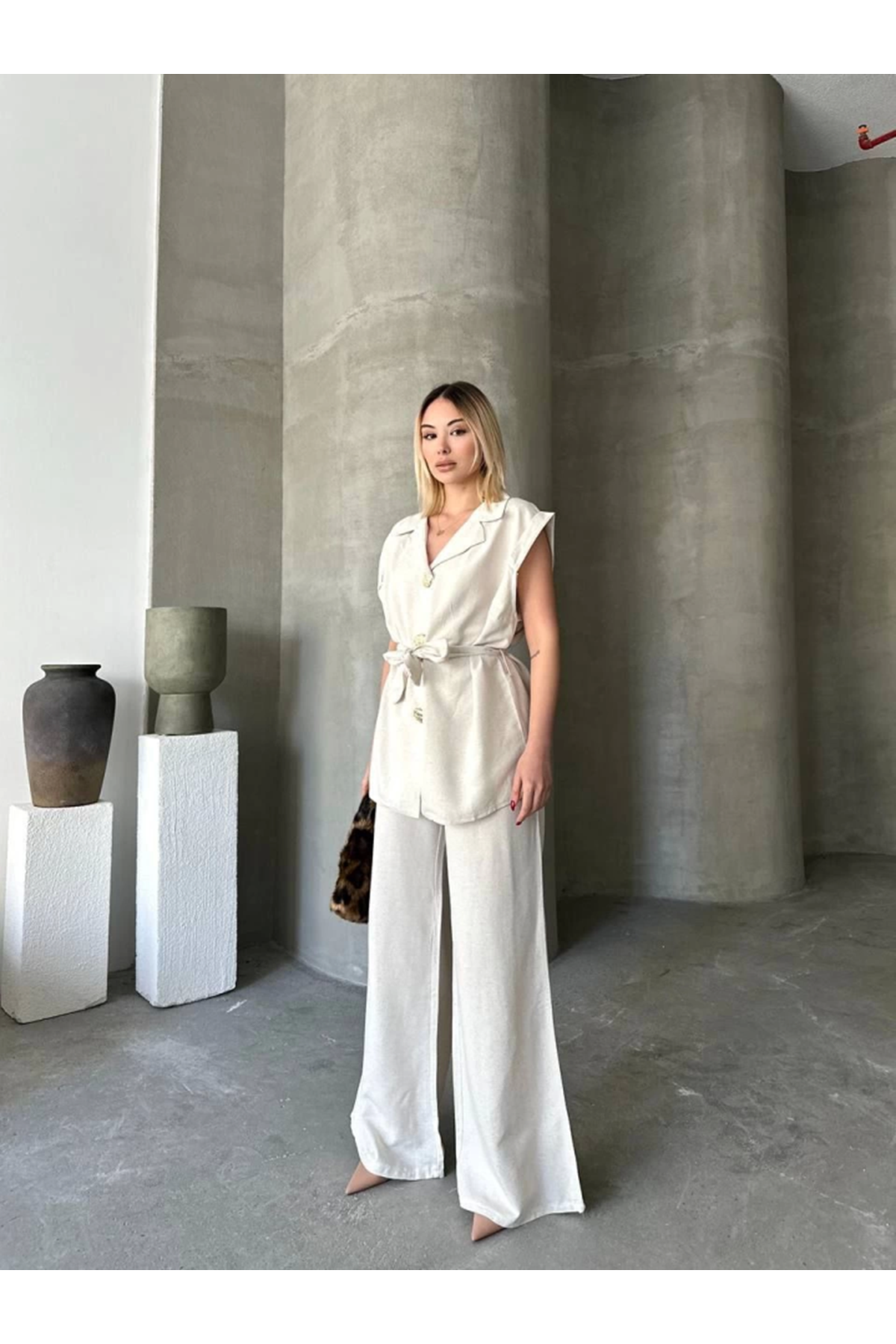 Keten Sıfır Kol Kuşaklı Ceket Pantolon Ikili Takım - Beyaz