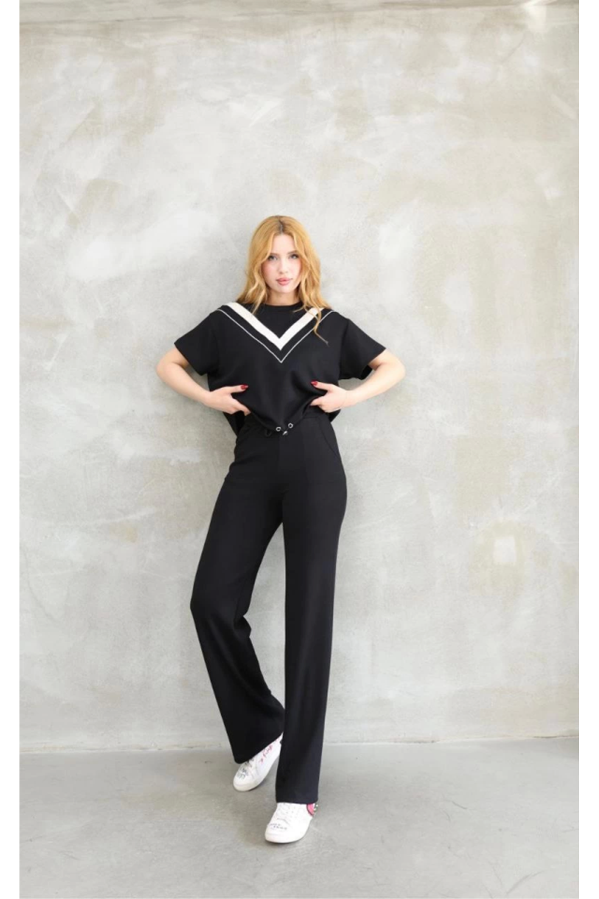 Osy Modal Yumuşak Dokulu Kumaş Bisiklet Yaka Parçalı Detaylı Kısa Kollu Takım - Siyah