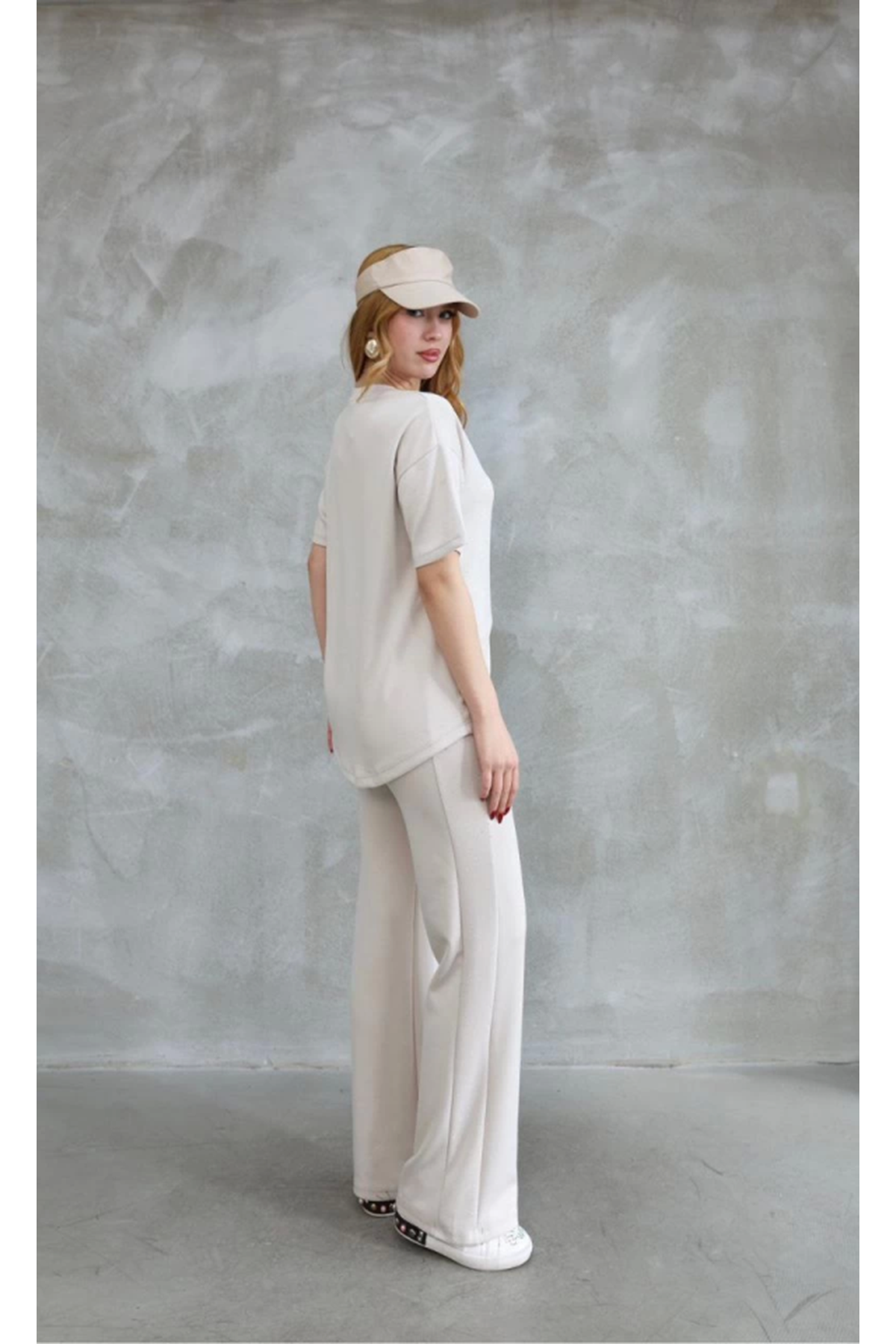 Osy Modal Yumuşak Dokulu Kumaş Bisiklet Yaka Taş Detaylı Kısa Kollu Takım - Kırık Beyaz