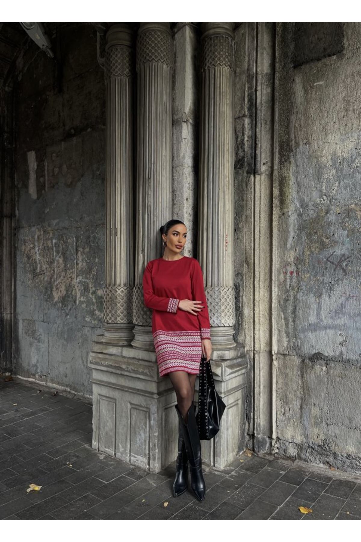 Kadın Uzun Kollu Bisiklet Yaka Kol Ağzı Ve Etek Ucu Baskılı Iki Iplik Elbise