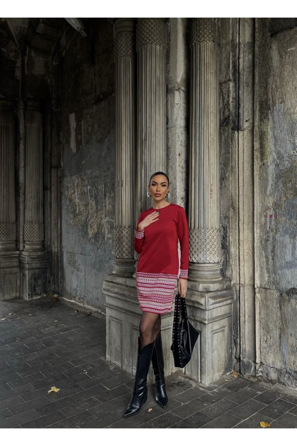 Kadın Uzun Kollu Bisiklet Yaka Kol Ağzı Ve Etek Ucu Baskılı Iki Iplik Elbise