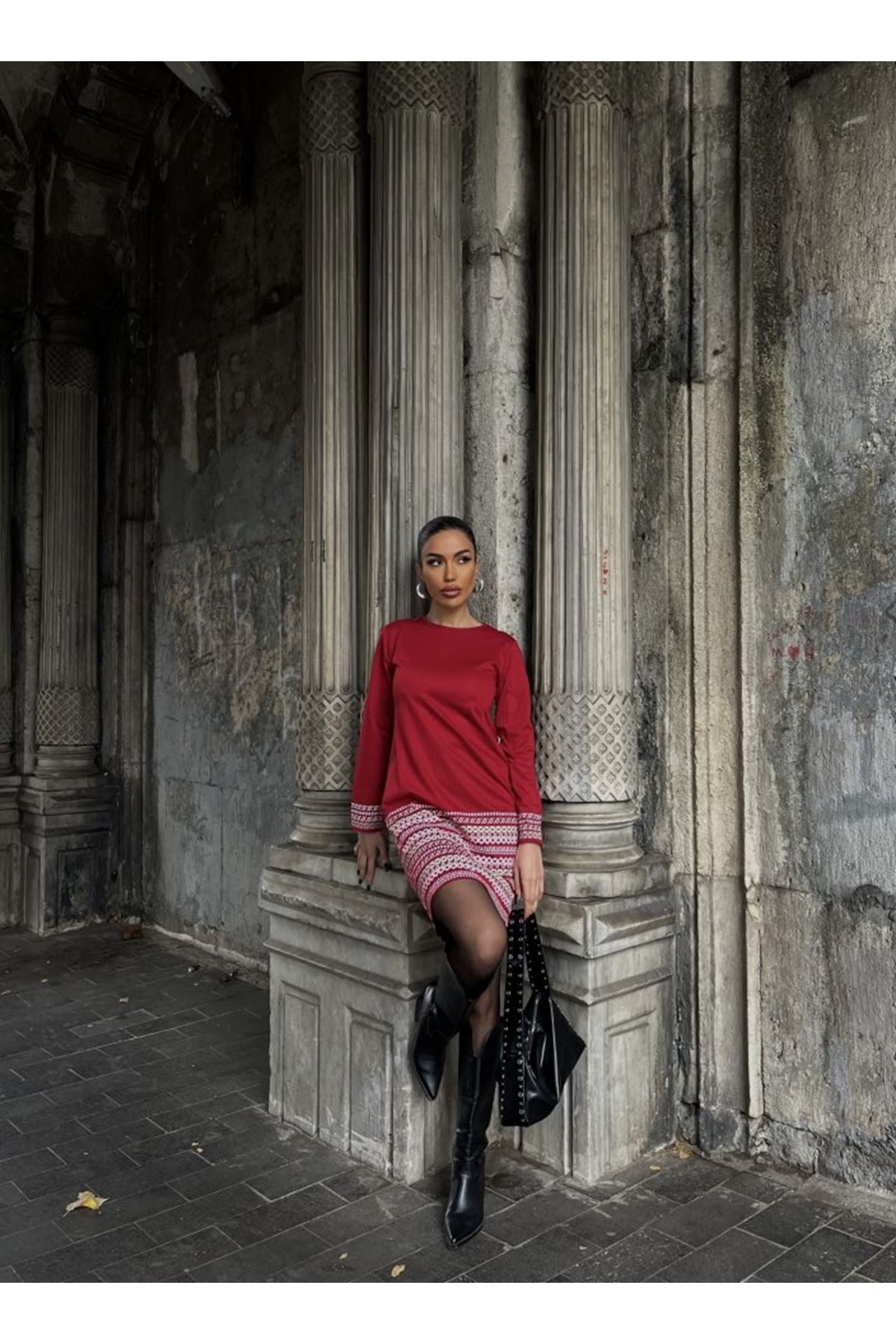 Kadın Uzun Kollu Bisiklet Yaka Kol Ağzı Ve Etek Ucu Baskılı Iki Iplik Elbise