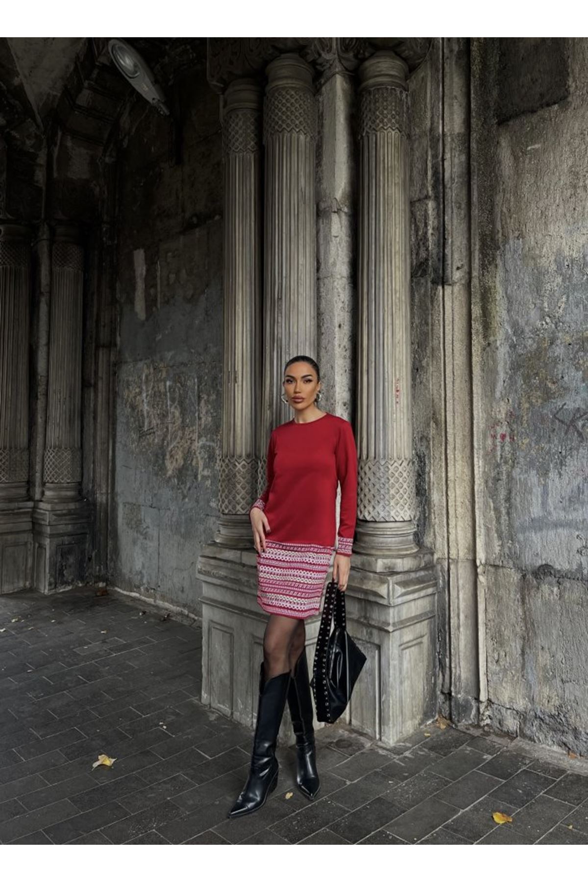 Kadın Uzun Kollu Bisiklet Yaka Kol Ağzı Ve Etek Ucu Baskılı Iki Iplik Elbise